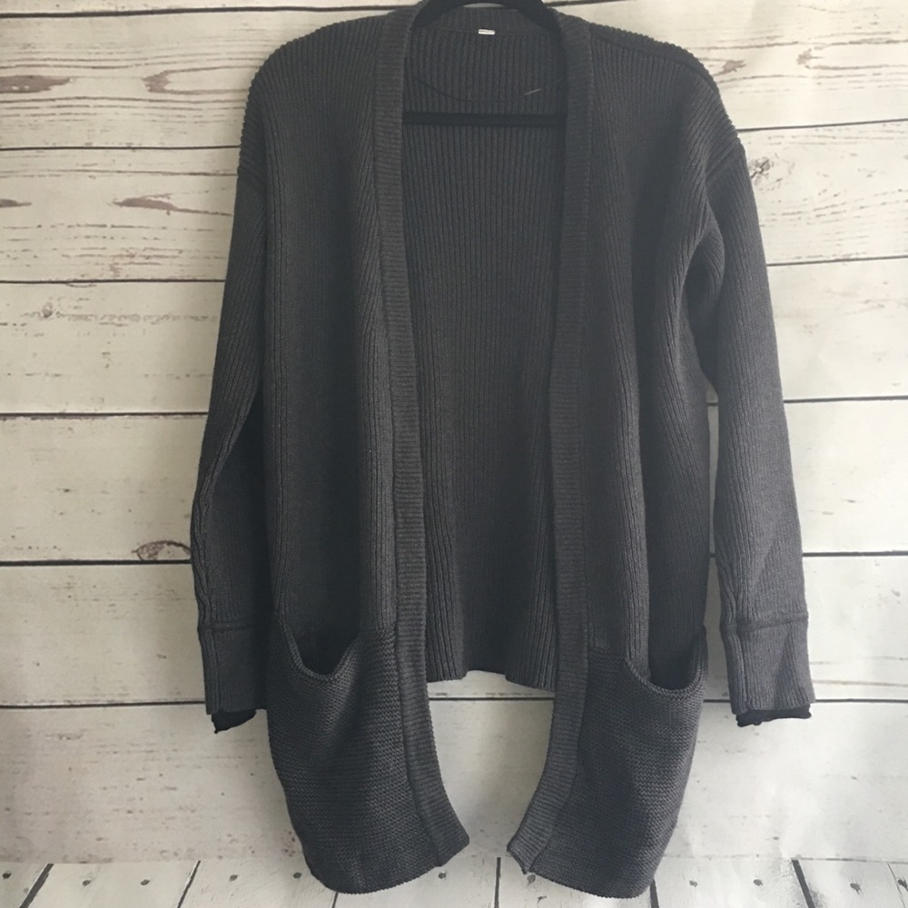 Lululemon Women’s Cardigan with Button Up